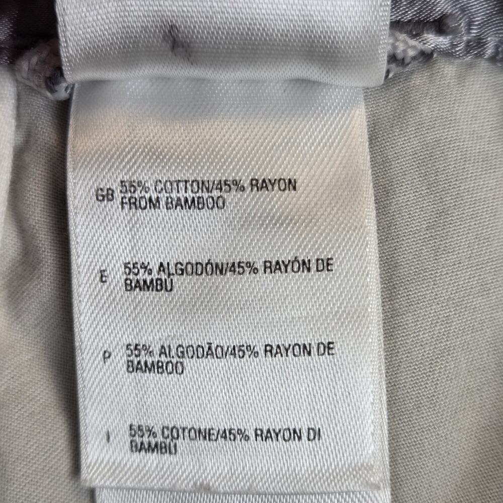 The North Face Womens Bamboo Blend Bermuda Shorts Gray 8 Walking Relaxed Fit - Picture 4 of 8